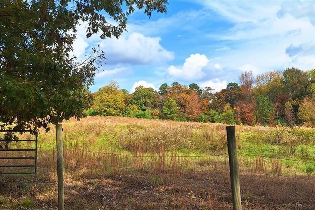 6911 Baker Circle, Clermont, GA 30527