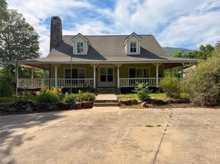 6911 Baker Circle, Clermont, GA 30527