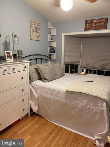 1125 N UTAH ST, Arlington, VA 22201