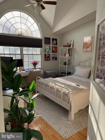 1125 N UTAH ST, Arlington, VA 22201