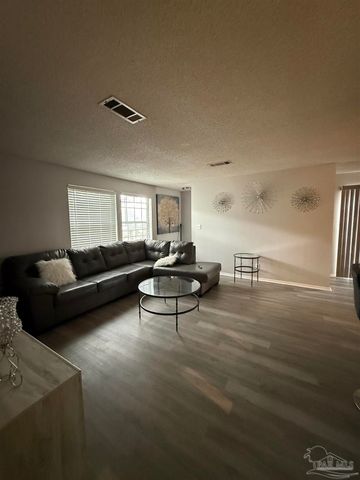 3351 Olive Rd 11C, Pensacola, FL 32514
