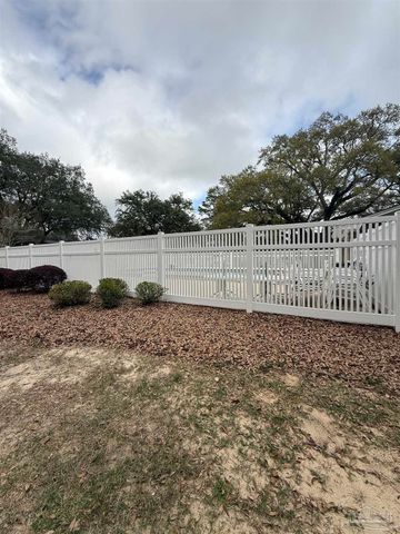 3351 Olive Rd 11C, Pensacola, FL 32514