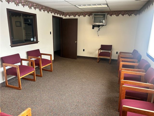 227 N Jefferson St, New Castle, PA 16101