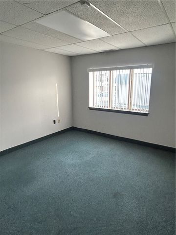 227 N Jefferson St, New Castle, PA 16101