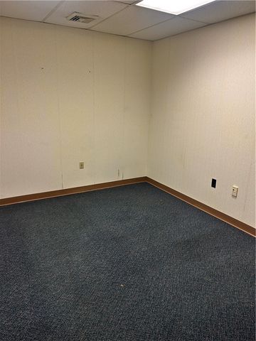 227 N Jefferson St, New Castle, PA 16101