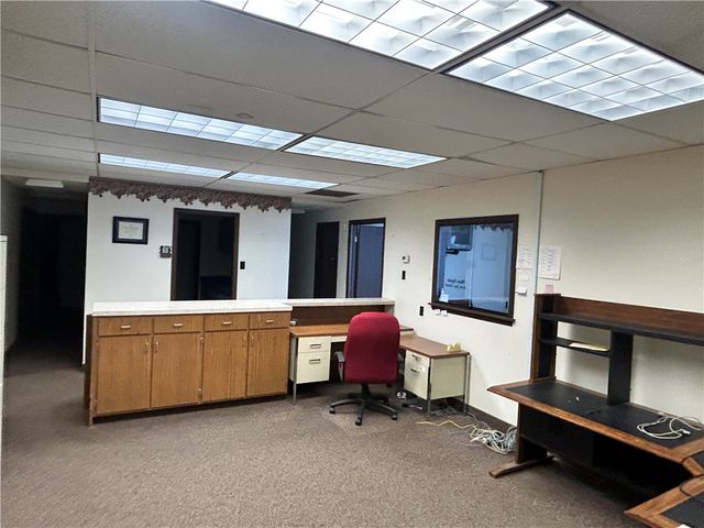 227 N Jefferson St, New Castle, PA 16101