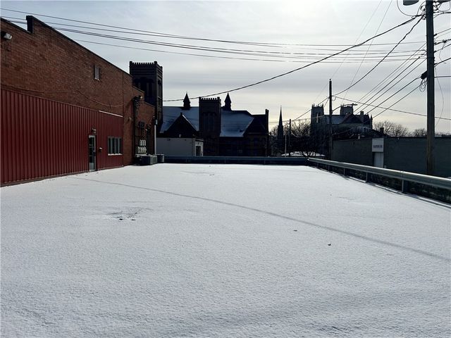 227 N Jefferson St, New Castle, PA 16101