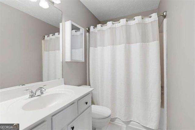 1061 Daventry Crossing, Woodstock, GA 30188