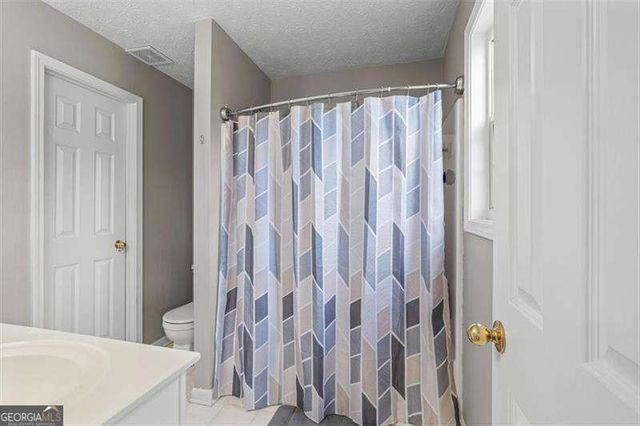 1061 Daventry Crossing, Woodstock, GA 30188