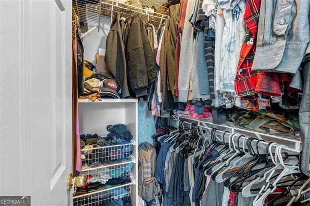 1061 Daventry Crossing, Woodstock, GA 30188