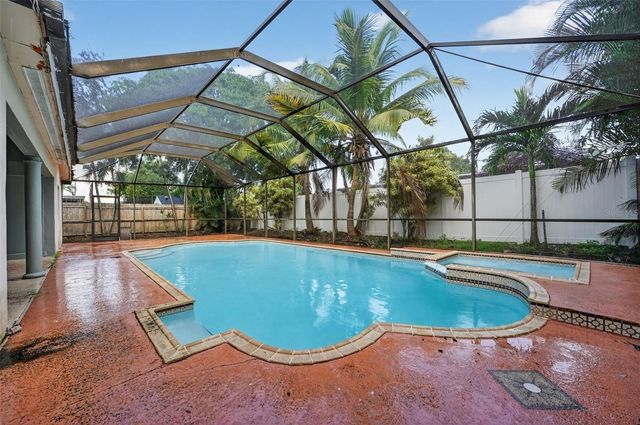 264 NW 79th Avenue, Margate, FL 33063