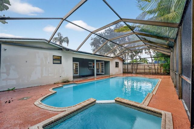 264 NW 79th Avenue, Margate, FL 33063