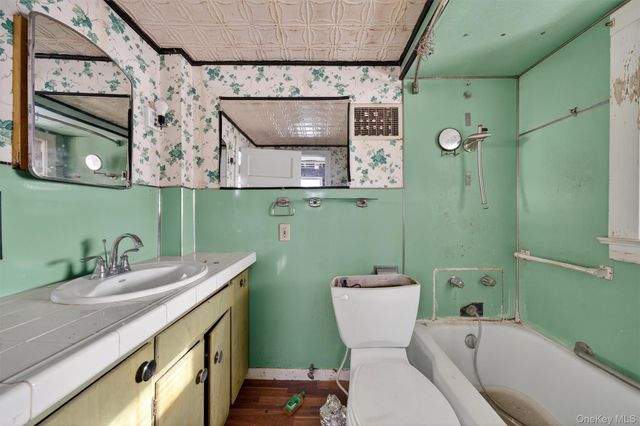 1630 Goshen Turnpike Turnpike, Middletown, NY 10941