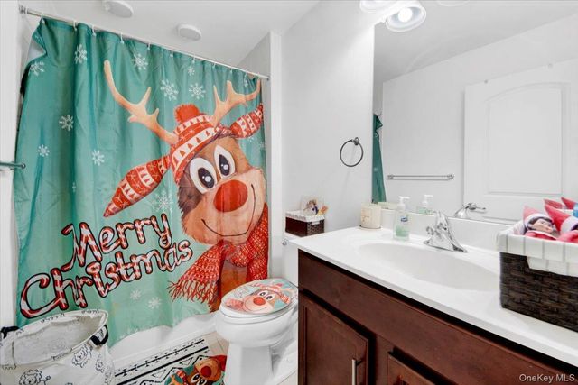 4 Kless Court, Middletown, NY 10940