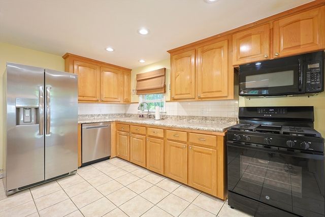 26 Ponderosa Avenue, Methuen, MA 01844