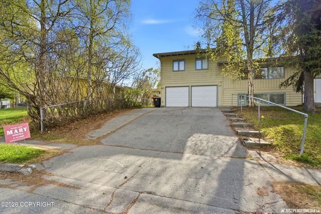 2913 Wentworth Street, Anchorage, AK 99508