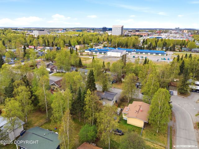 2913 Wentworth Street, Anchorage, AK 99508