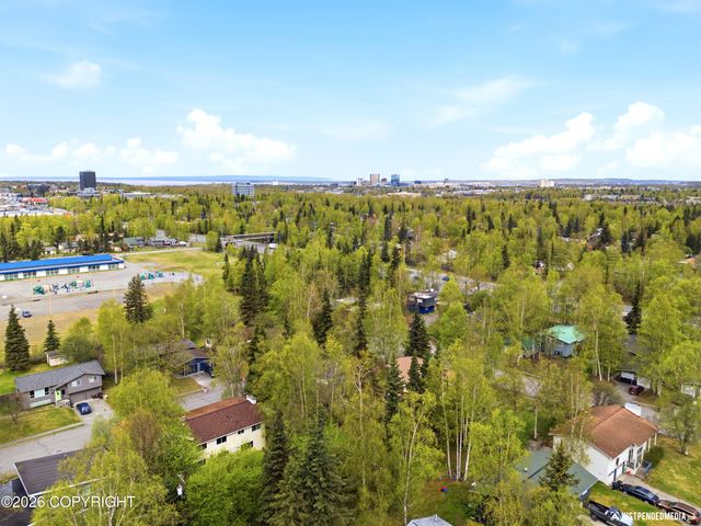 2913 Wentworth Street, Anchorage, AK 99508