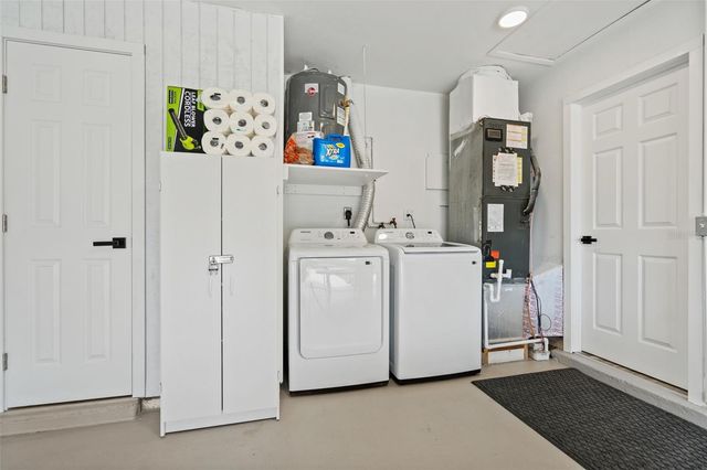 3015 VINSON AVENUE, Sarasota, FL 34232