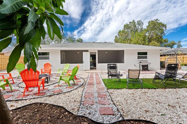 3015 VINSON AVENUE, Sarasota, FL 34232