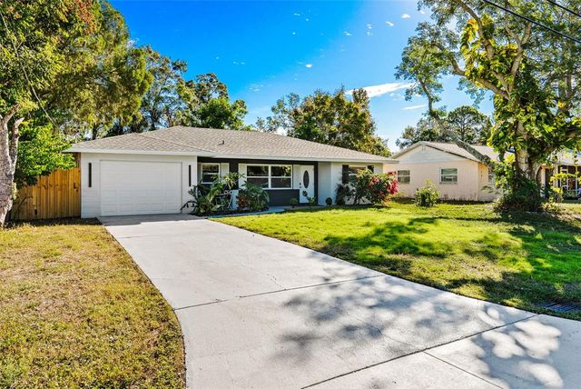 3015 VINSON AVENUE, Sarasota, FL 34232