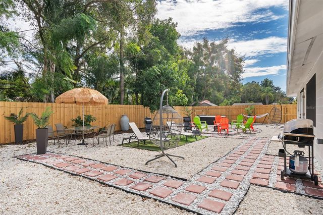 3015 VINSON AVENUE, Sarasota, FL 34232