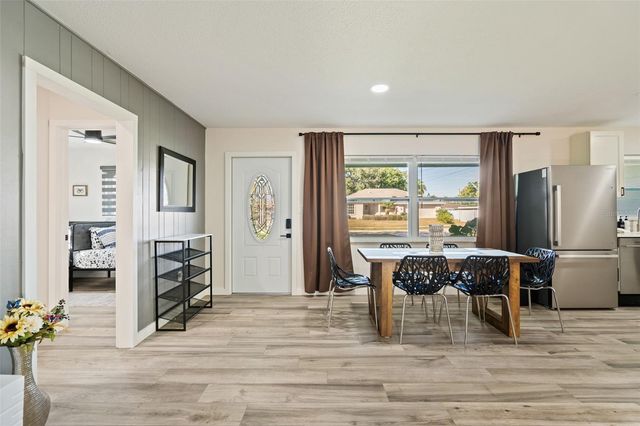 3015 VINSON AVENUE, Sarasota, FL 34232