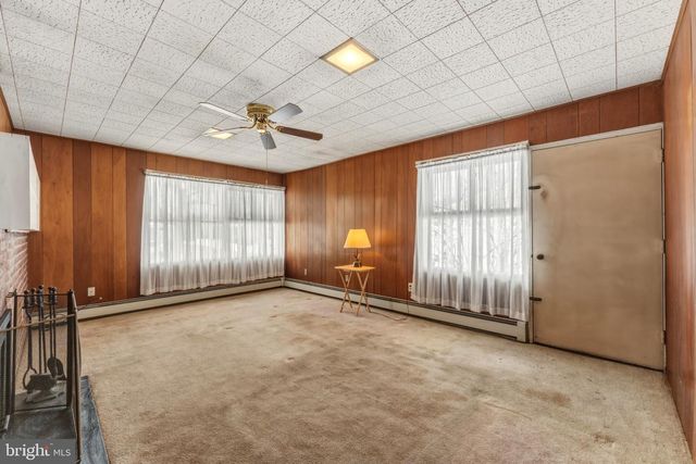 57 PALM LN, Levittown, PA 19054