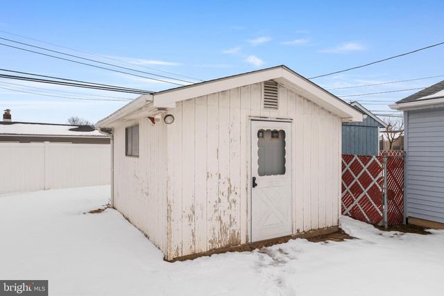 57 PALM LN, Levittown, PA 19054