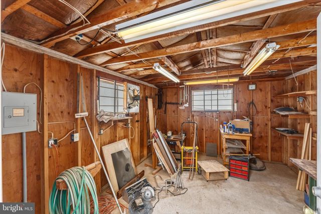 57 PALM LN, Levittown, PA 19054