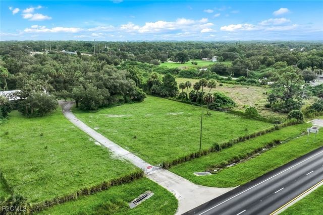 21211 Palm Beach BLVD, Alva, FL 33920