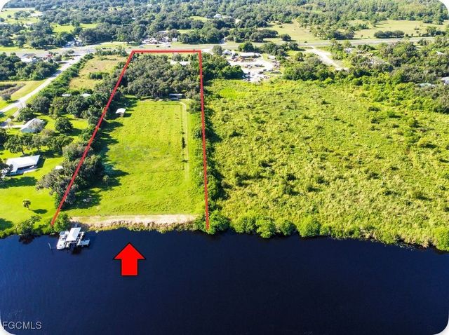 21211 Palm Beach BLVD, Alva, FL 33920