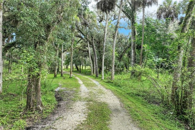 21211 Palm Beach BLVD, Alva, FL 33920