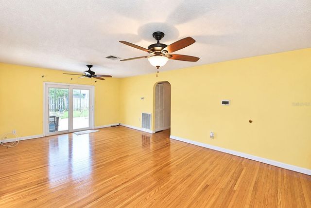 1325 LAKE SHIPP DR N, Winter Haven, FL 33880