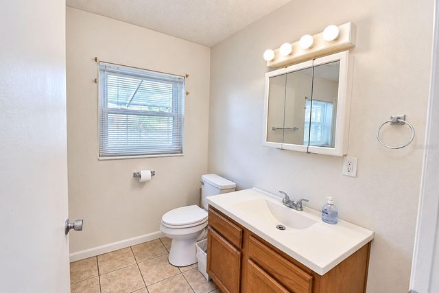 1325 LAKE SHIPP DR N, Winter Haven, FL 33880