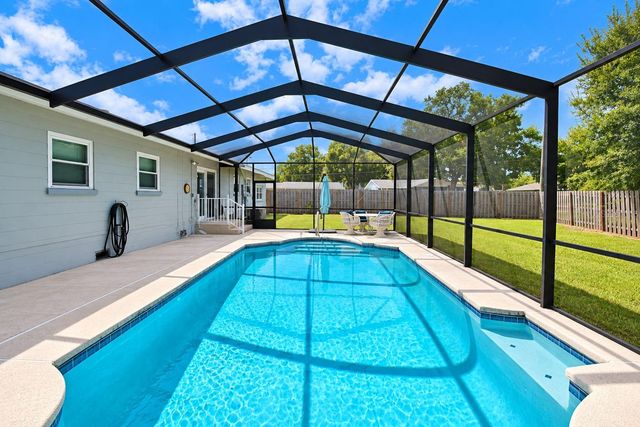 1325 LAKE SHIPP DR N, Winter Haven, FL 33880