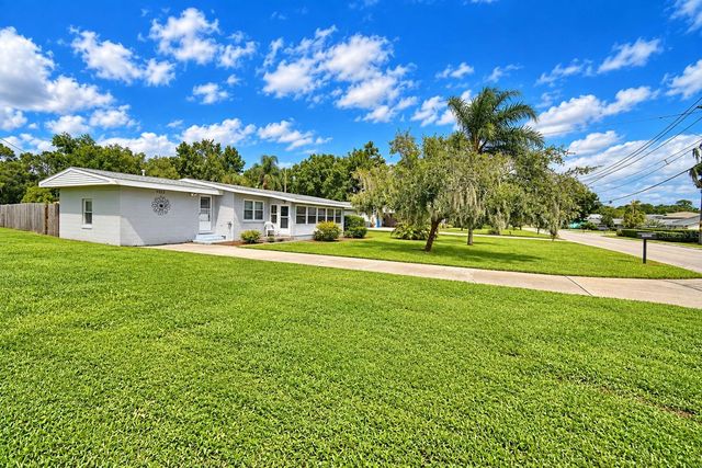 1325 LAKE SHIPP DR N, Winter Haven, FL 33880
