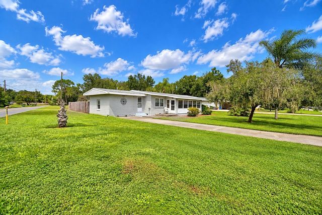 1325 LAKE SHIPP DR N, Winter Haven, FL 33880