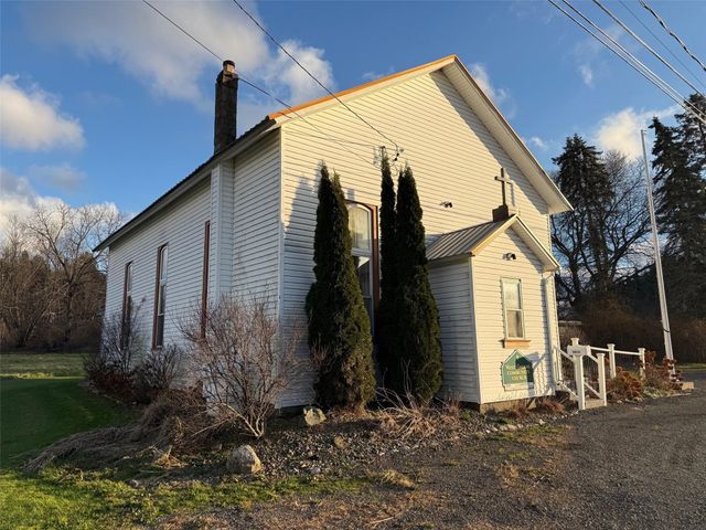 11081 W GREENE Road, Waterford, PA 16441