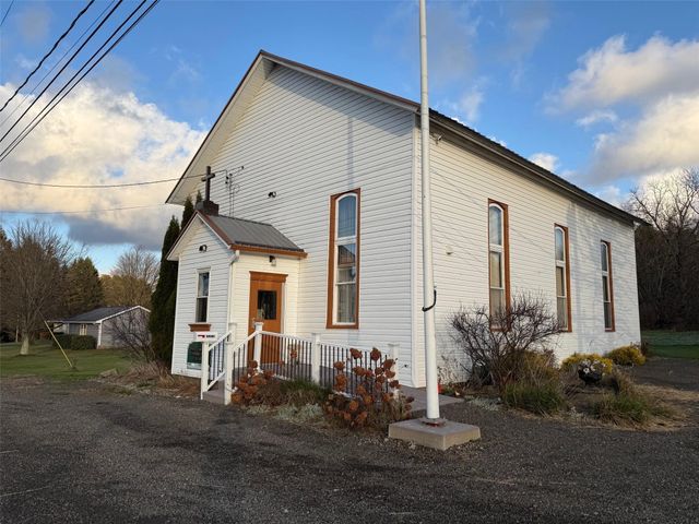 11081 W GREENE Road, Waterford, PA 16441