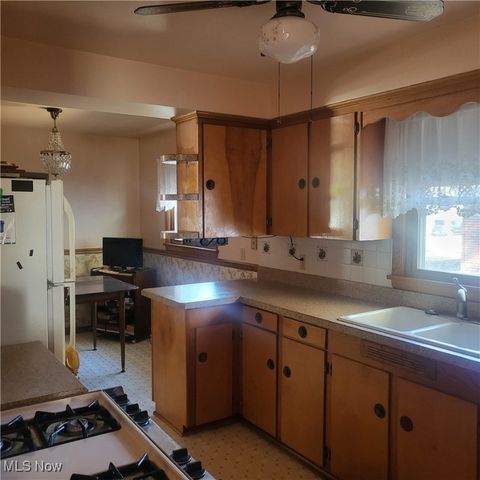 1321 Westwood Drive, Lorain, OH 44053