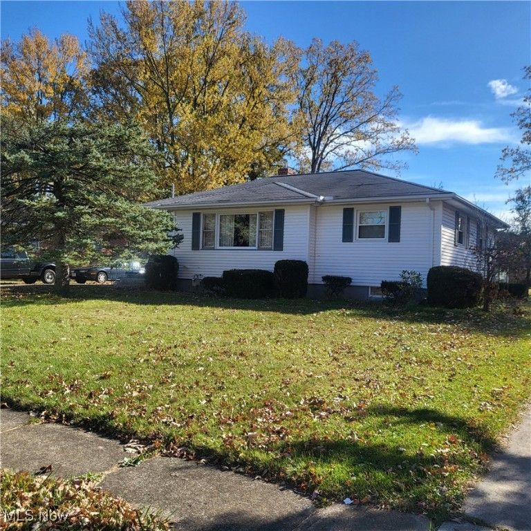 1321 Westwood Drive, Lorain, OH 44053