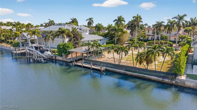 601 17TH AVE S, Naples, FL 34102