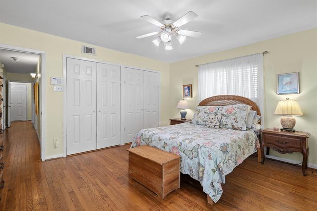 1427 Adkins Road, Houston, TX 77055