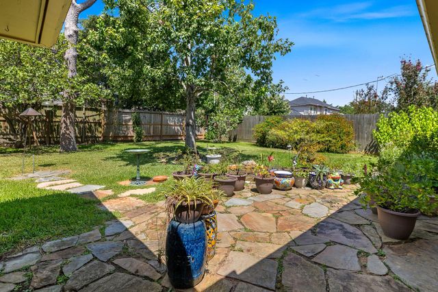 1427 Adkins Road, Houston, TX 77055