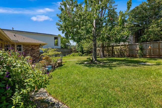 1427 Adkins Road, Houston, TX 77055