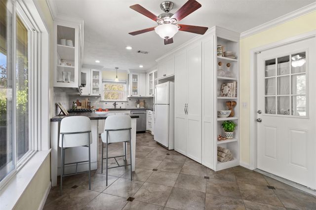 1427 Adkins Road, Houston, TX 77055