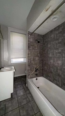 2478 Paris Street, Cincinnati, OH 45219