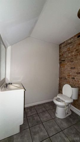 2478 Paris Street, Cincinnati, OH 45219