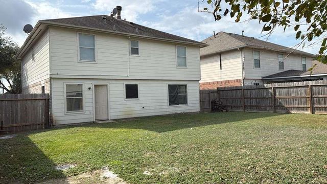 6622 Sutton Meadows Dr, Houston, TX 77086